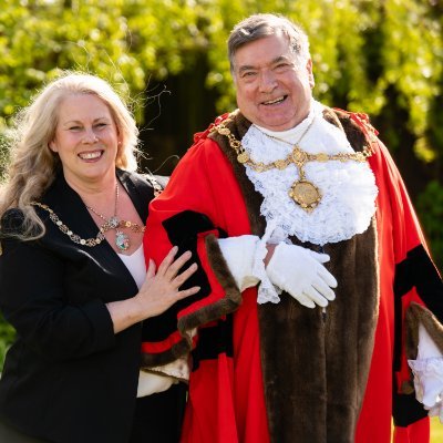 Welcome to the Twitter account of the Mayor and Mayoress of the Borough of Scarborough, Cllr Eric Broadbent and Mrs Lynne Broadbent.