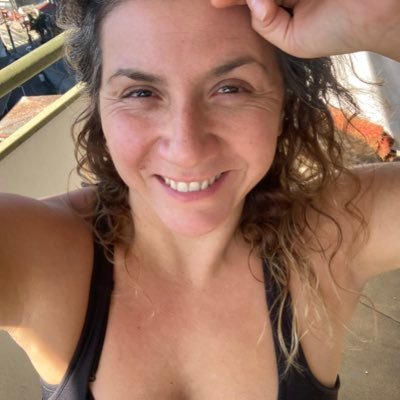 MarVenegas's profile picture. música, periodista, profe de yoga, mamá