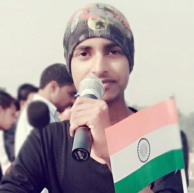 हुक्म तो नफ्स मारने का था
लोगो ने ज़मीर मार दिया।