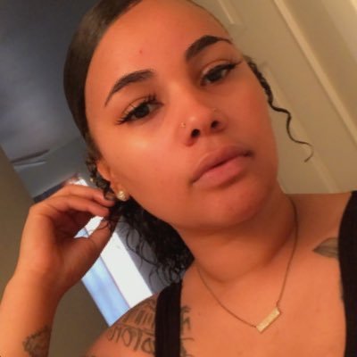 Call me sunshine☀️ There she GLOWS ✨ INTROVERT 🖖🏽 Life’s BEAUTIFUL🌻 RIP #21 MBK Aaron Sam 🤞🏽