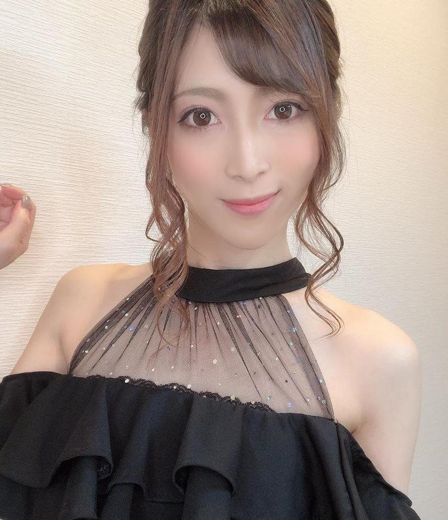 彼氏のいないセクシーな女性で、新しい友達を作りたい💛 写真を見たいなら、フォーしてね～