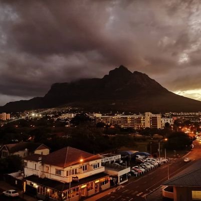 6Bellaty's profile picture. Intriguing