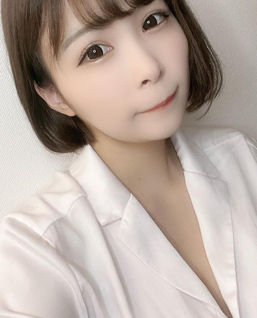 彼氏がいないセクシーな女性で、あなただけを探している フォーしたら、写真を送ってあげる~ まってるよ!