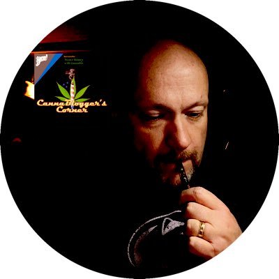 San Diego #cannabis #blogger/#journalist. He/him. Host: #CannaBloggersCorner Email/DM for product reviews. IG: SDCannaBlogger