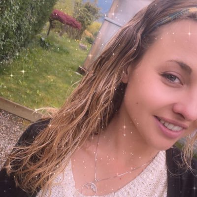 mo_otio's profile picture. LUNA