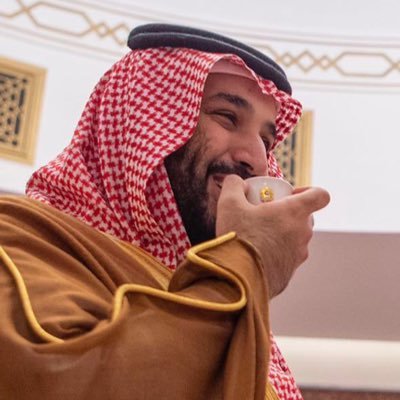 الله ثم المليك و الوطن 🇸🇦..                           قف دون رأيك في الحياة مجاهداً ،، إن الحياة عقيدةً وجهاد ..