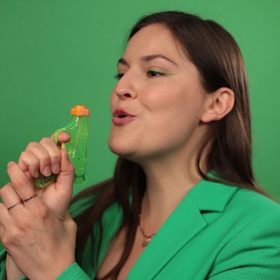 Vrignaudma's profile picture. When there's a will, there's a way ! Working at @acast - ex @madmoizelle @ELANEdelman @PublicisGroupe 📲 insta : @marierunsnyc