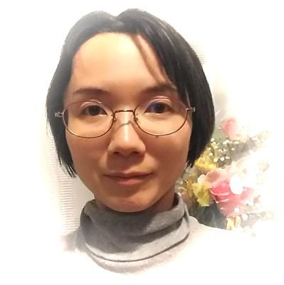 子供二人と猫二匹、犬一匹と暮らす40代シングルマザーです。利用者さん本意の思いやりのある介護を実践、お客様本意の保険営業を経験してきました。想いを形に変えるお手伝いが出来るよう、Webデザイナー目指して勉強中。無言フォロー失礼します。