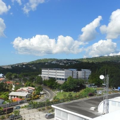 Faculté STE - Pôle Martinique - Université des Antilles. Enseignement et Recherche. S'approprier les problématiques de la Caraïbe. Licences. Masters. Doctorats