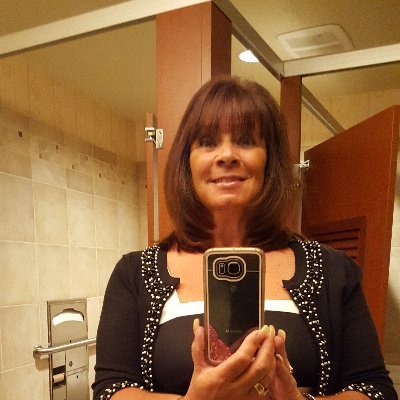 franzke_l's profile picture. Oregon Duck grown and raised like a Duck
flew car to So Cal I'm getting super Charged 
LA Chargers once a Duck always a Duck Quack
Justin Herbert