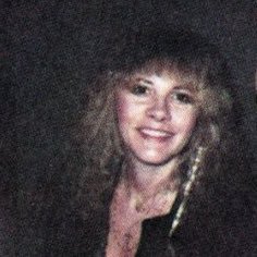 frczenlove's profile picture. thank you lindsey ♡ @landslidinqs (if you wanna get in touch i’m over on @WlLSONSMD )