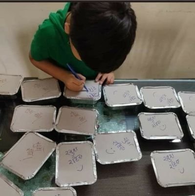 AlQamer7's profile picture. Share your happiness