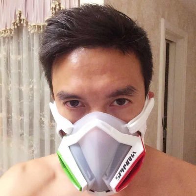 ChrisCh85579116's profile picture. 