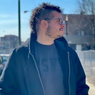 Car Nerd, Econ. Soc., #AFOL & general weirdo. Black, Jewish, Queer, narcoleptic, & proud of the lot!
(Not actually Ian Alexander OR Gray Tal, just ½ of each.)