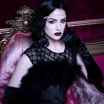 Mother | Wife | Wrestler | @ProjectHonor20 | Owner #BritishRavenCupcakes #GothMotherDesigns | (rp account) (not the person in the pictures)