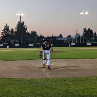Committed to Lourdes University | Grad 2023
Whalley Chiefs #24 - Catcher
6ft1 185lbs 3.7 GPA 1.89 -2 pop time 
gray.harmer@gmail.com