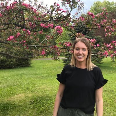 MissEllenBoyd's profile picture. 🍎👩🏼‍🏫📚✏️🪴