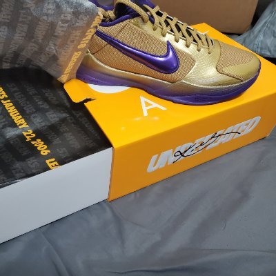 rashadgolden4's profile picture. i love shoes