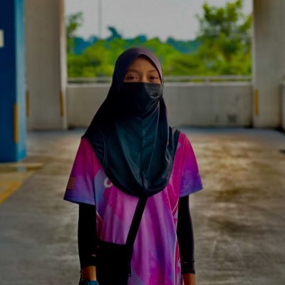 Love your self first before love someone else 🥰 jangan nak jaga tepi kain orang lain 🍂