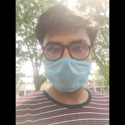 imdaqib's profile picture. Towards the clouds...