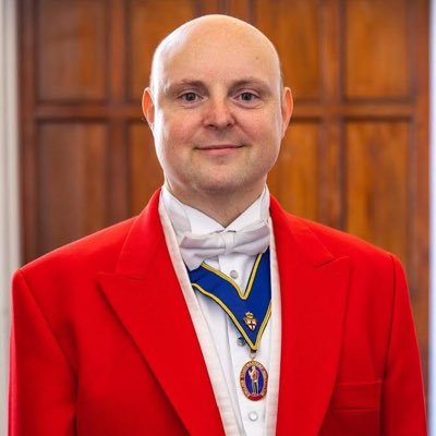 Wedding Toastmaster Master of Ceremonies & Independent Celebrant. Stress free wedding day, let me organise your day