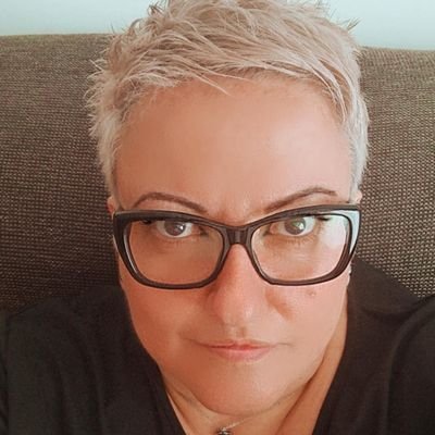 Periodista. Responsable del Departament de Comunicació de @AjuntamentOlesa.
Sempre n'hi ha que troben noses i veuen carrers estrets.