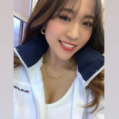 mxy_99oll4's profile picture. 99 大経 情社   →   IT