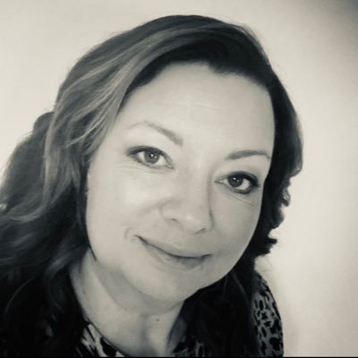 Ik, Mama van 2 kids. Getrouwd met Hans. Eigenaar Maasakkers Communicatie.