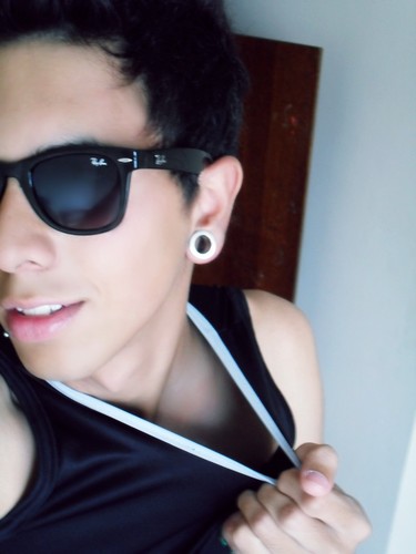 Chato, tosco, feio ~)