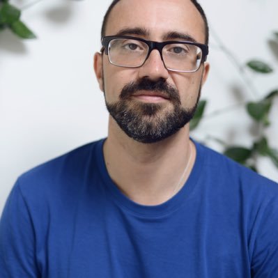 Marketing professor at @EMLYON Director @lifestyle_em