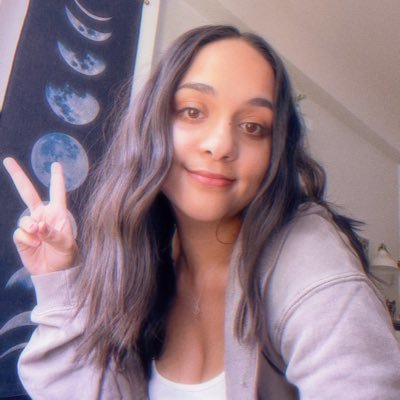 ♓︎☉ ♊︎☾ ♒︎↑| astro witch | manifesting | i get everything i want cause i attract it ✨ | 11:11