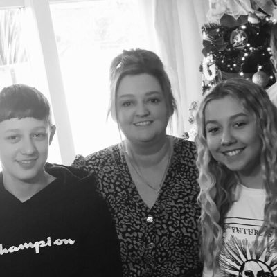 roxyLines_'s profile picture. Student Mental Health Nurse 🌻 📸 Instagram: @roxanne_lines_