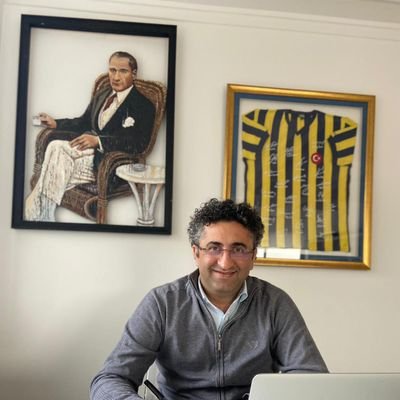 Türk 🇹🇷  | Ne mutlu Türk'üm Diyene | Fenerbahçe Spor Kulübü Kongre Üyesi 💛💙 | Kum Medya Kurucu - Sağlıklı Yaşam Koçu | Analiz Gazetesi Yazarı