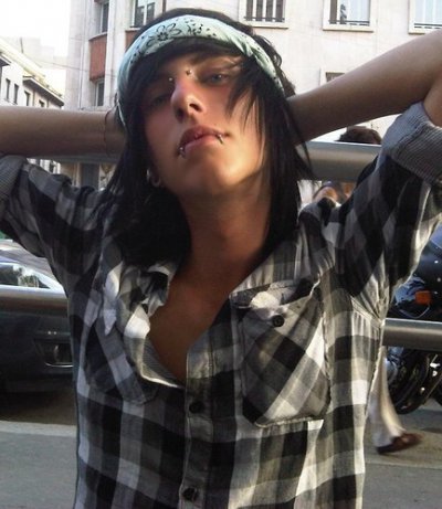 Aaron_Coyne's profile picture. Hey, I'm the son of Scarlett and Jared. I have three siblings, Mellisa, Jayda, and Aria. -Taken.-