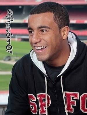 FC dedicado ao grande jogador Lucas, twitter dele oficial é @Lucasrm37 , criado por @GabySouza09