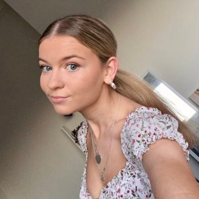 Twitter french chloe