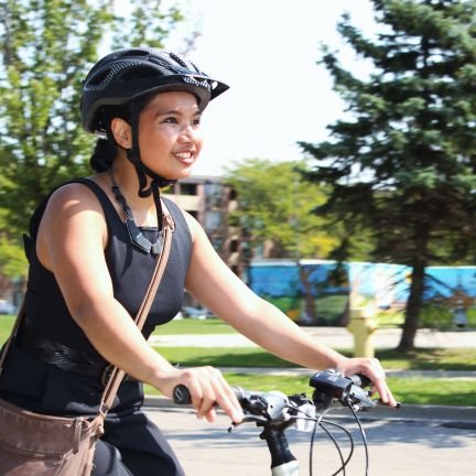 I love #ActiveTransportation. 
J'adore le #transportactif.
Views are my own. Filipina/Morena, She/her