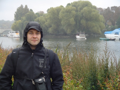 Ing. Industrial Ambiental de la PUC de Chile, MSc in Environmental Technology, PhD in Environmental Engineering, Imperial College London, UK.