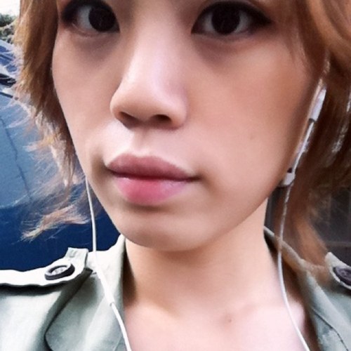 2011 목표. 매력이 철철 넘치는 여자되기. 패션을 전공했지만 명품화장품 관리에 종사하는 여자.