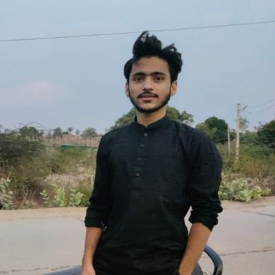 thekhantanzeel's profile picture. 