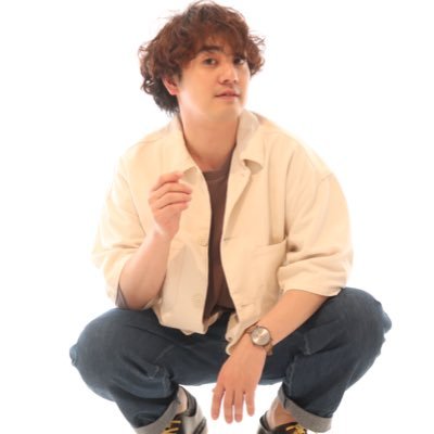 俳優・脚本家・演出助手 男3人の演劇ユニット「ぽこぽこクラブ」所属。千葉ロッテマリーンズ大好き。【次回出演】9/12-9/16 ぽこぽこクラブvol.9「戦争始まったけど、どうする?」@吉祥寺シアター お仕事のご依頼、お問い合わせはこちらまで→kazukisugiura88@gmail.com