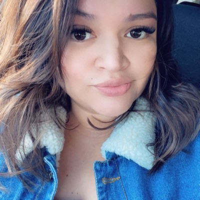 reyniiita's profile picture. “Our love for each other will live on forever In every beat of my proud corazón ” 💊🔬🌡📚👩🏼‍⚕️💉