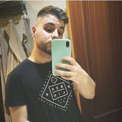 Yo soy muy poquita cosa, estoy hecho de retales, yo soy un pobre muñeco que cobra vida por carnavales 🎭