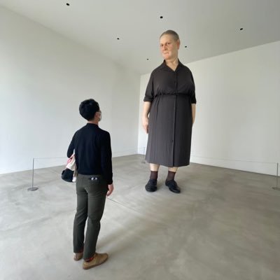 n0JRG5PsIJGK6In's profile picture. 東京都在住・30代後半・商品企画者・マーケッター・プロダクトマネジャー・座右の銘はself-examination ・本を読む事が好きで内容を自分のものにするために不定期で感想をつぶやく。世の中で起きている様々な事象に対して、自分の考えを発信していこうと思う。右/左の枠組みに囚われることなく自分の思うがままに。