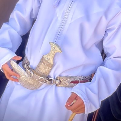*اللّهُم سخر لنا الأرض ومَا عليها والسماء ومَا فِيهَا ومن الحظوظ أجملها ومن السعادة أكملها ومن الدعاء القبول يارب🌿