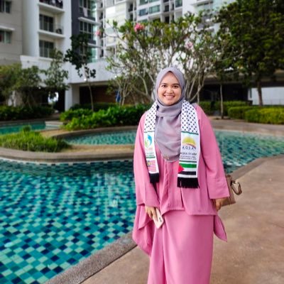 ziyanayana_94's profile picture. Pahang • https://t.co/4mpHvK2rXq