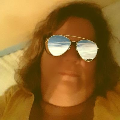 Living my best life! Every things gonna be all Right! Be kind Smile it makes people smile as well.