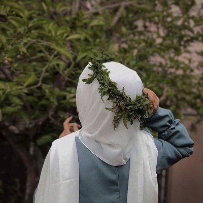 jheanS19209681's profile picture. Can I share my thoughts?
I may not say my thoughts directly, I could still write, anyway.