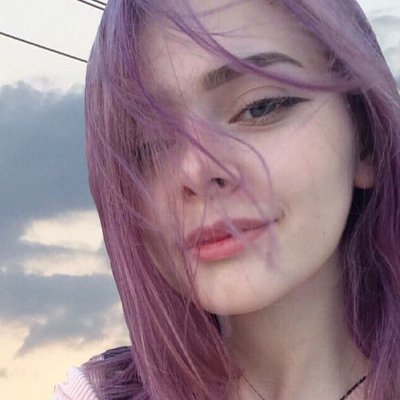 Кто я кто я кто ._. //
#взаимно со всеми //
Я РИСУЮ НА АСФАЛЬТЕ БЕЛЫМ МЕЛОМ СЛОВО
