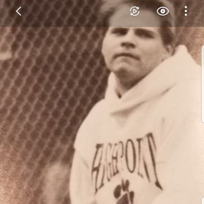 Head of Racquet Sports Mountain Air CC. Proud Dad and Husband. Former All-Conference High Point University Tennis Player. Painter. Guitar Instructor.
